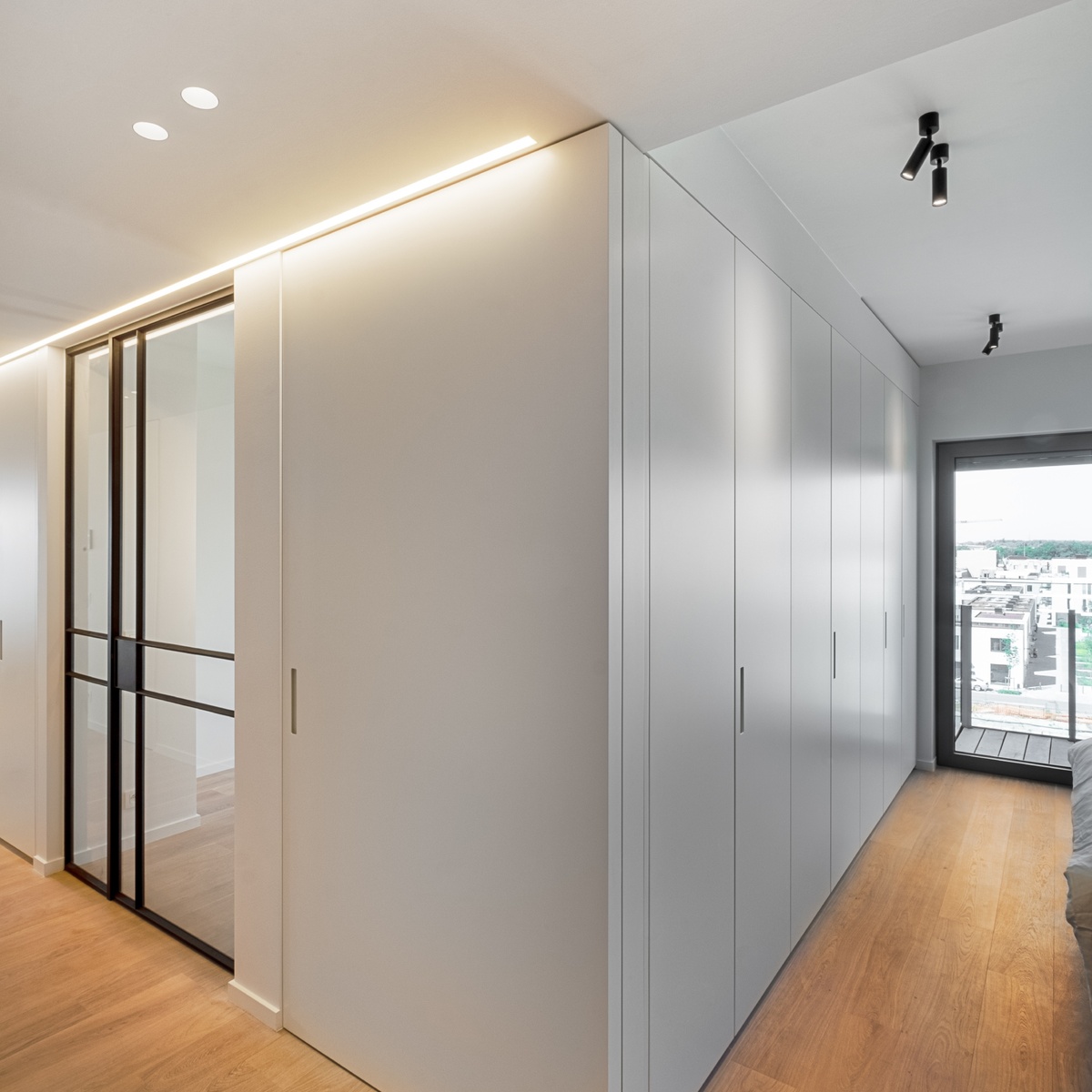 Elezio Design - Création de portes invisibles sur mesure - Paris 7e